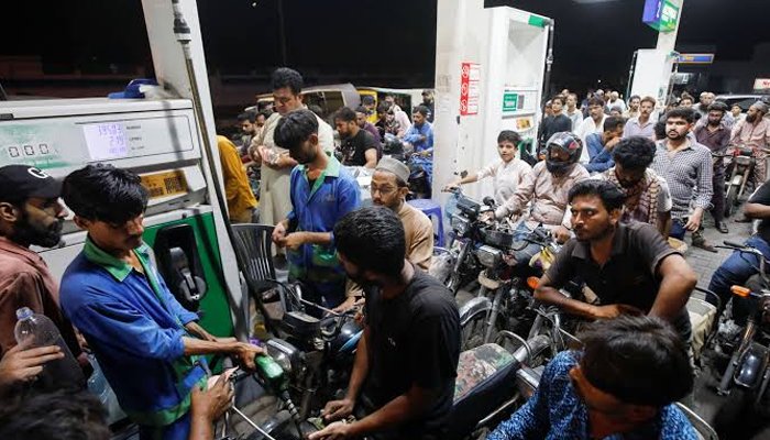 Petrol and diesel price increase announced by the government in Pakistan