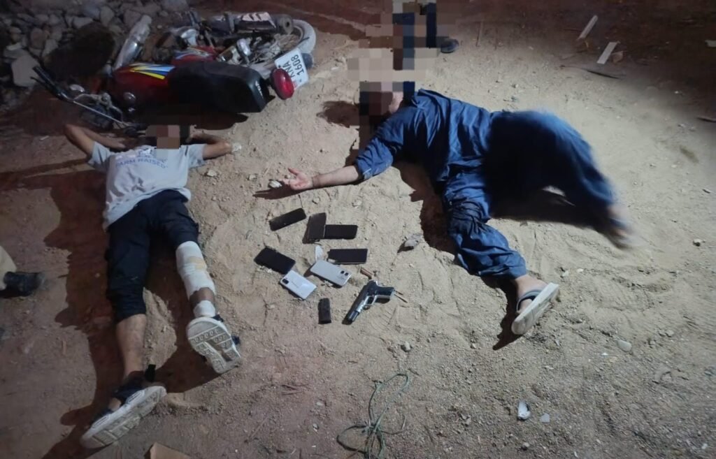 Samanabad Police arrest a wounded suspect and recover mobile phones in Karachi