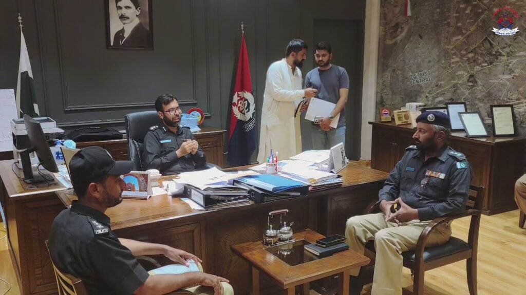 SSP East Zubair Nazir Sheikh briefing transporters on security SOPs in Karachi.