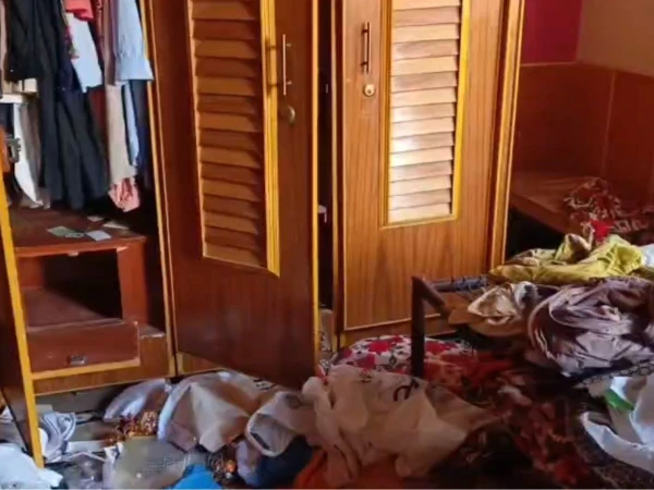 Police investigating an armed robbery at a house in Ittehad Town Karachi.