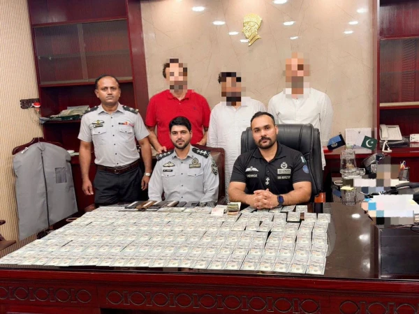 raid against illegal currency dealers and hawala network in Karachi