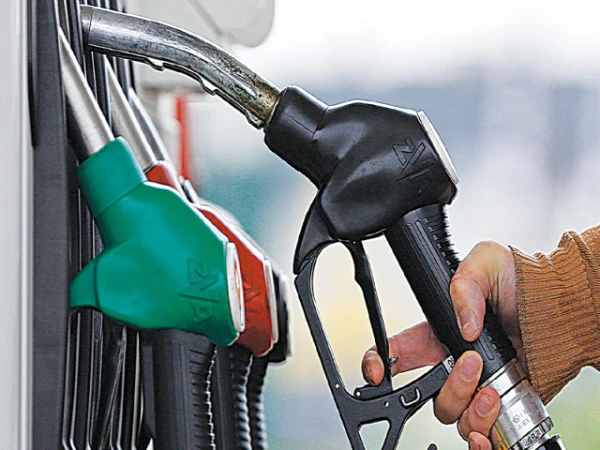 New petrol and diesel prices announced by the Pakistan government
