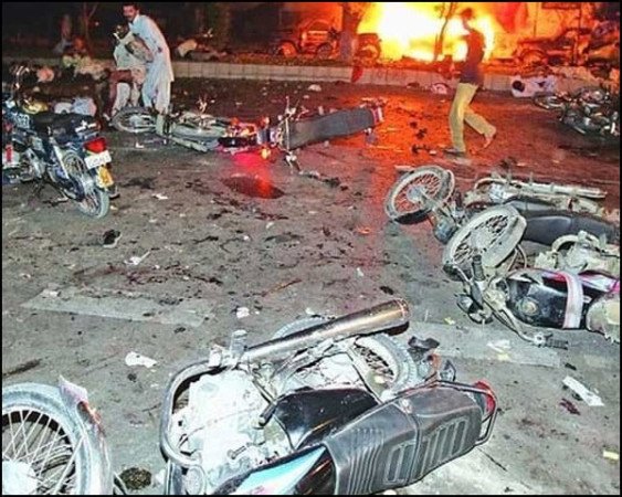 Anti-terrorism court in Karachi announces acquittal of three MQM workers in May 12 tragedy cases.