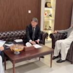 Karachi Mayor Murtaza Wahab and Japanese Consul General Hattori Masaru during a meeting at Karachi Metropolitan Corporation