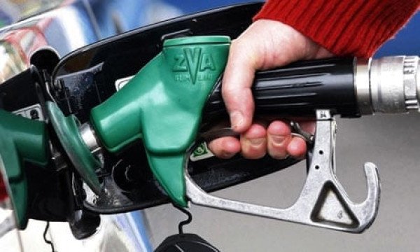 New petrol and diesel prices announced in Pakistan