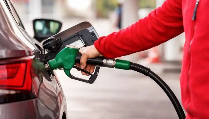 Updated petrol and diesel prices announced by Pakistan’s Petroleum Division