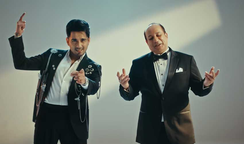 Rahat Fateh Ali Khan and Ammar Baig promote their new song Aaja, which has crossed two million YouTube views.