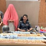 Mominabad Police arresting suspected house robbery accused in Karachi