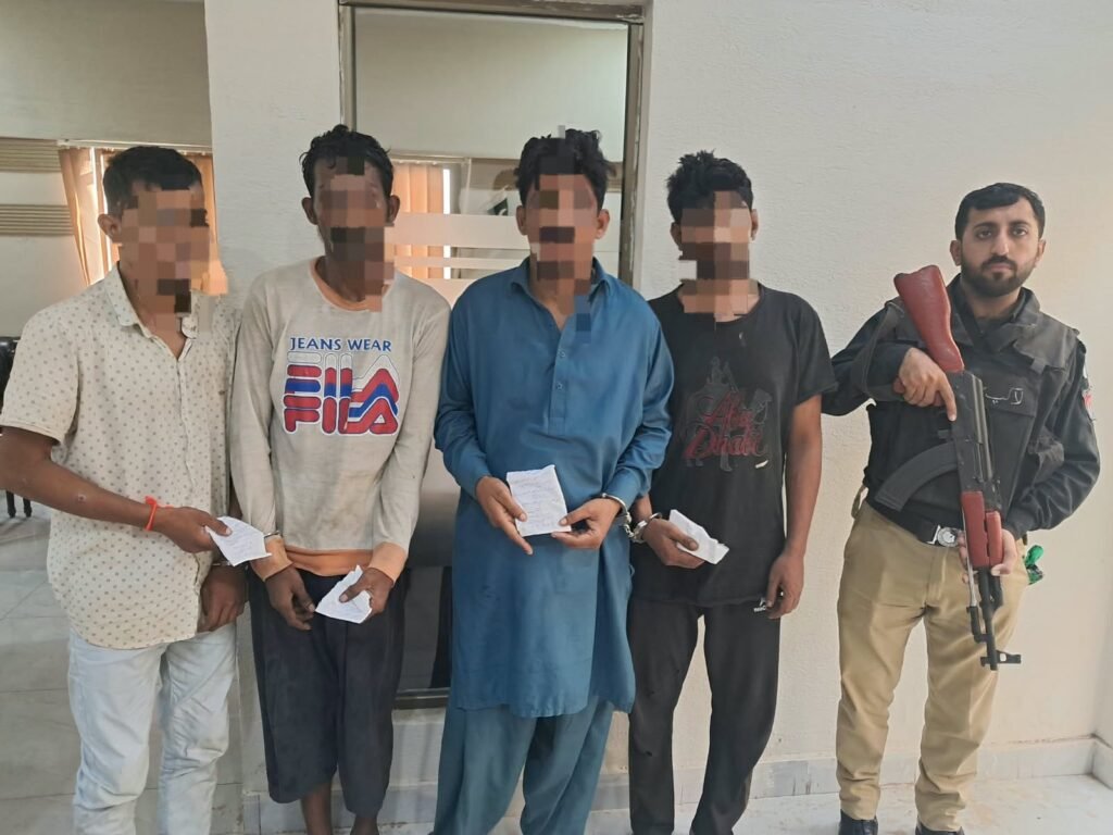 District West Police arresting suspects with ice in Orangi Karachi