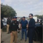 SSP Central Muhammad Imran Khan inspecting police checking points in Karachi