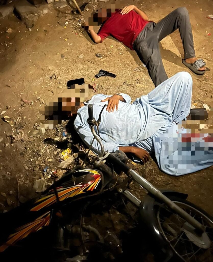 Khawaja Ajmer Nagri police arrest two suspected robbers after an encounter.