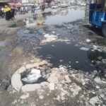Sewage water accumulated on roads at Daud Chowrangi Karachi