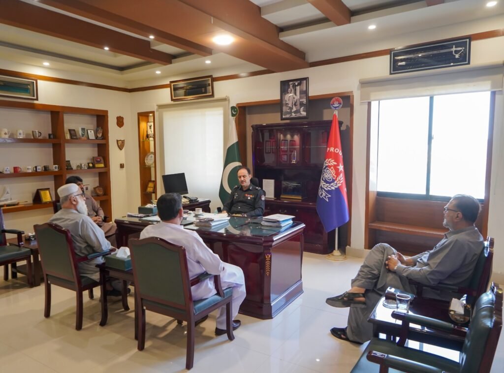 Additional IG Karachi Azad Khan meeting goods transporters delegation