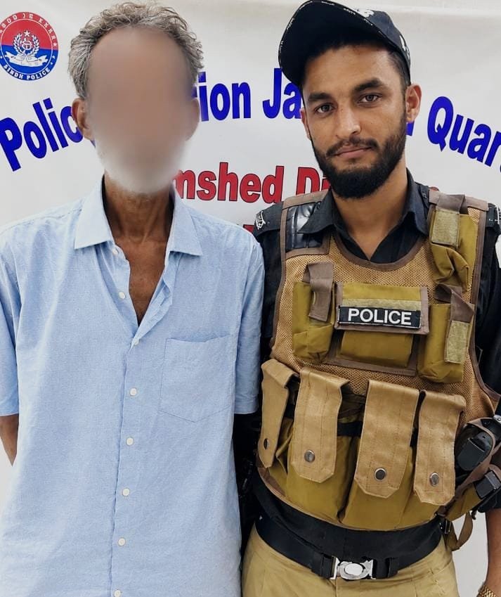 Jamshed Quarters police operation against a suspected drug dealer near Jahangir Road in Karachi