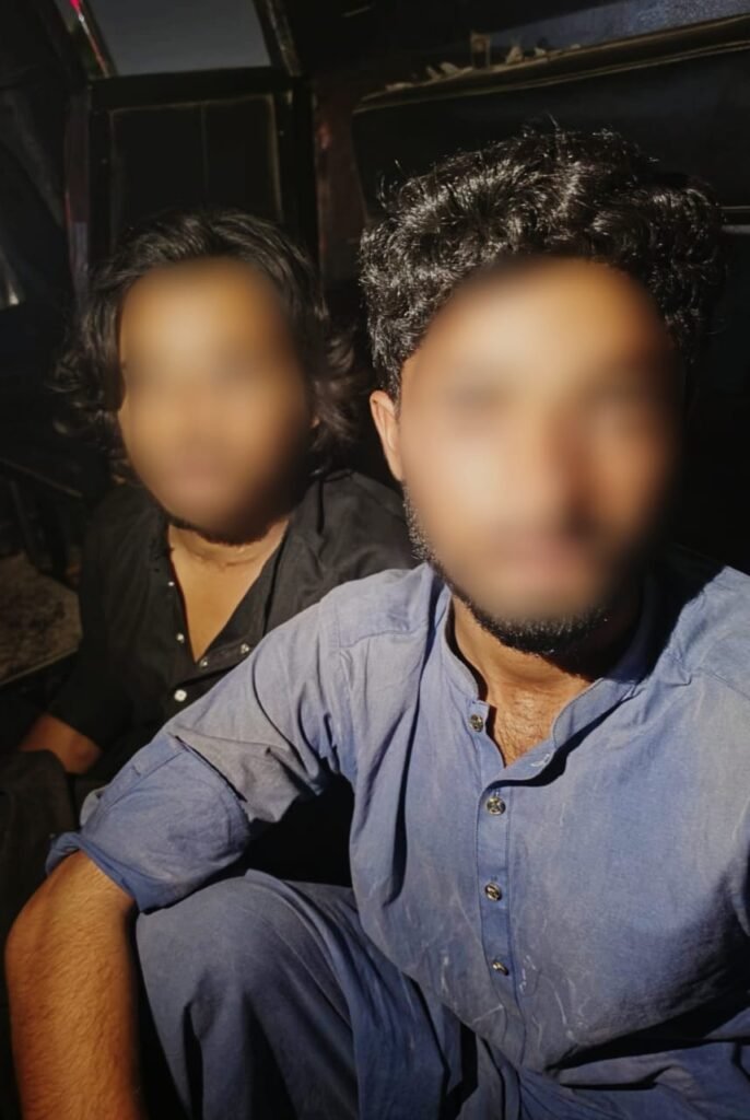 Karachi East Police operation against motorcycle-snatching suspects on Super Highway