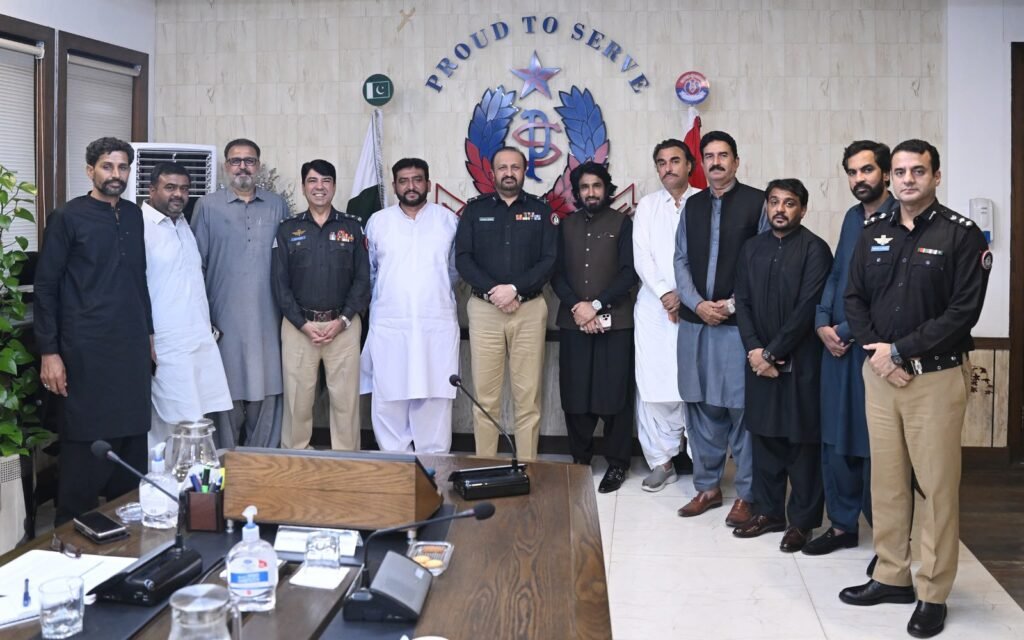 IG Sindh Javed Alam Odho meeting goods transporters to discuss highway security and transporters’ concerns