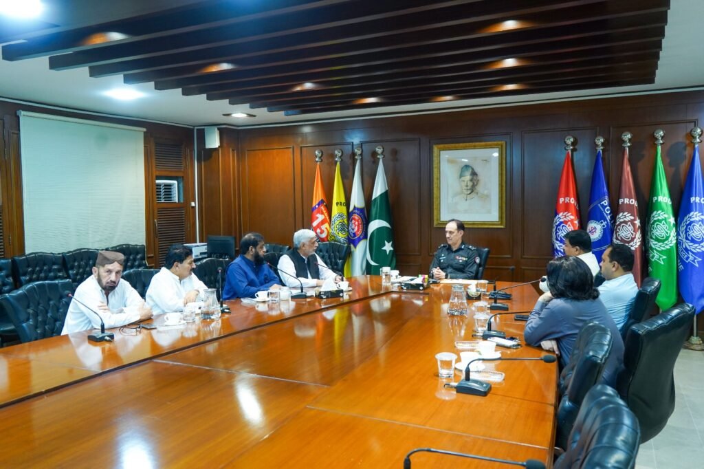 Additional IG Karachi Azad Khan meeting the Karachi Goods Carriers Association delegation at Karachi Police Office.