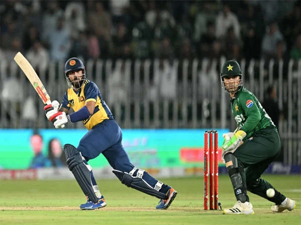 Pakistan and Sri Lanka players during the third T20 international at Rawalpindi Cricket Stadium