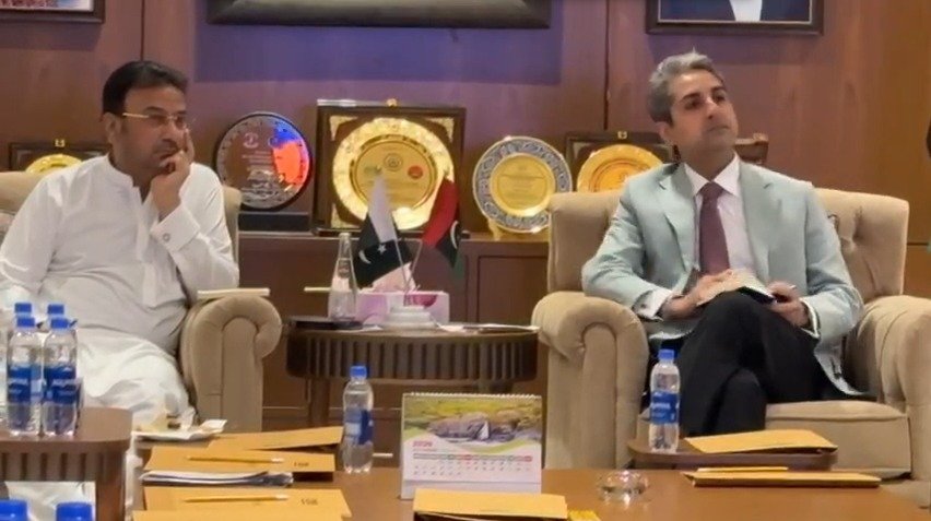 Ziaul Hassan Lanjar chairs a meeting to review security arrangements and facilities on Shahrah Bhutto Expressway