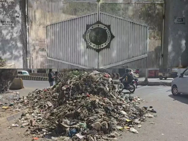 Garbage outside railway offices in Karachi