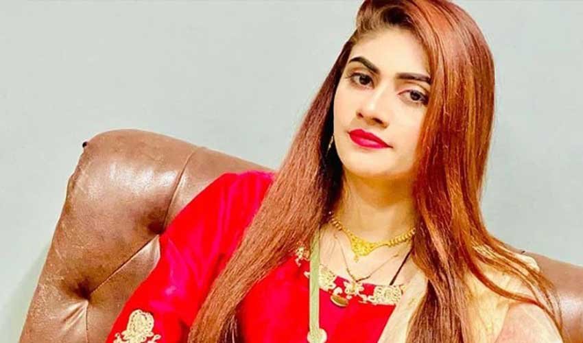 Dania Shah arrest warrants in Aamir Liaquat video case
