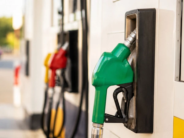 Updated petrol and high-speed diesel prices announced by Pakistan’s Petroleum Division